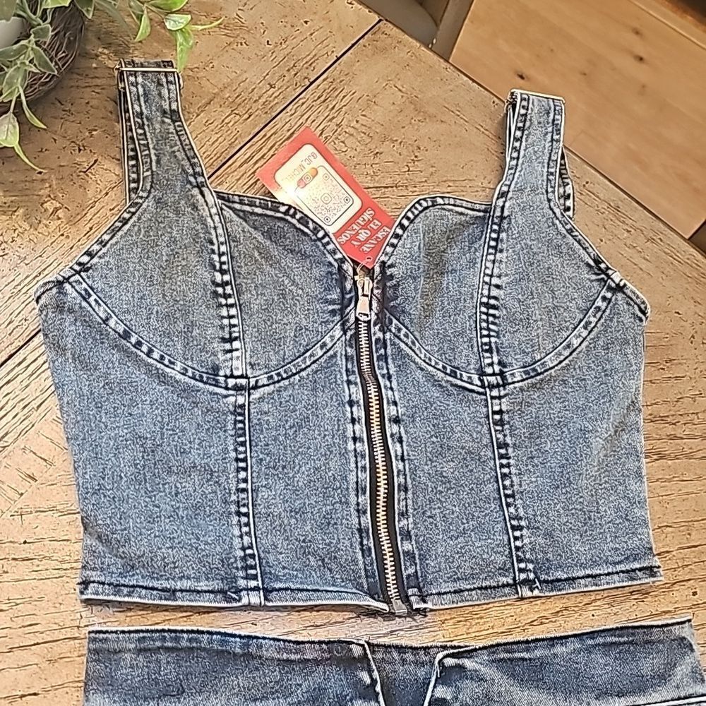 Denim crop top and skirt size S NWT - Picture 2 of 15